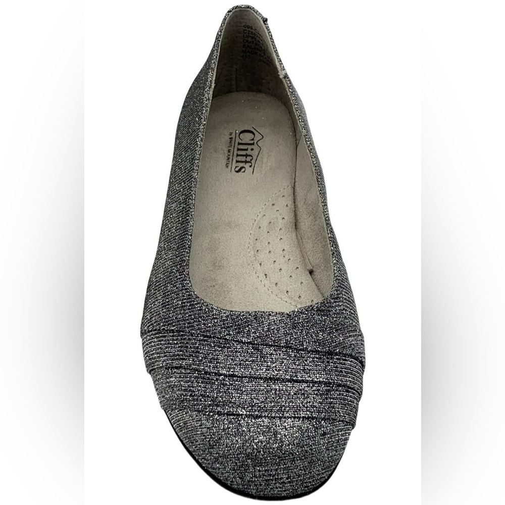 Cliffs by White Mountain Women’s Cheryl Silver Ballet Flats - Picture 2 of 7